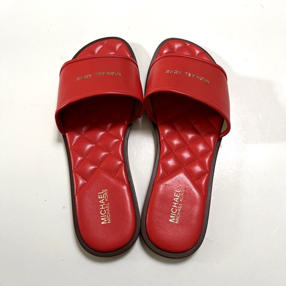 NWOB MICHAEL KORS Quilted Slide Sandal Signature Logo Orange Red PU - Picture 5 of 11